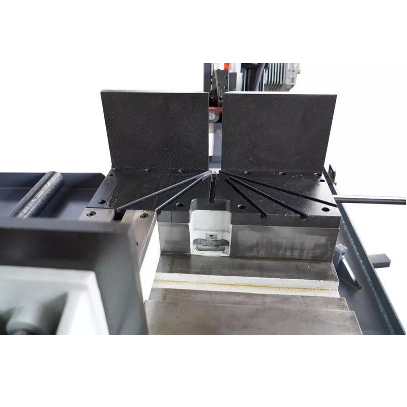 Полуавтоматический ленточнопильный станок по металлу IRONMAC CUT-330SAFФото 4340-03.jpg