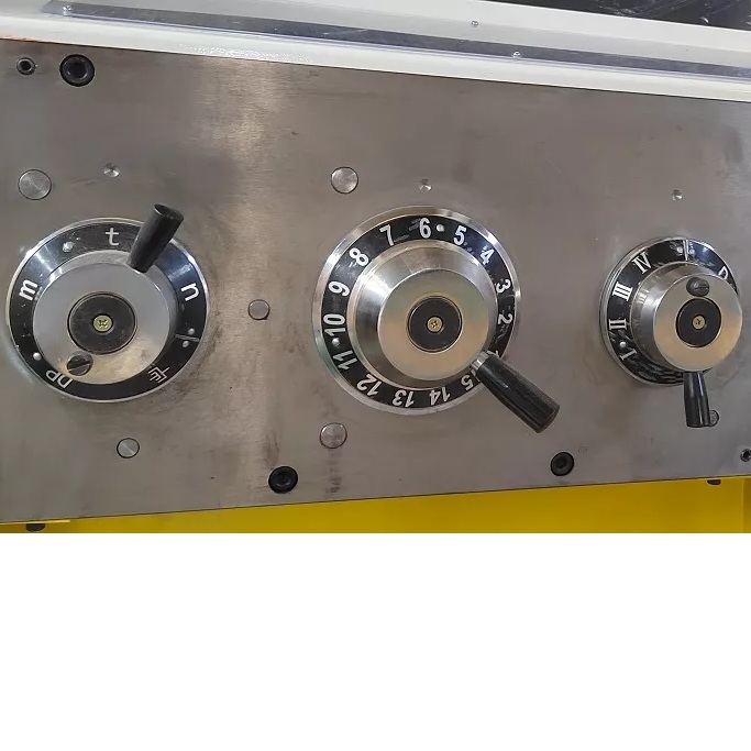 Универсальный токарно-винторезный станок KMT KY50B (CY6250B) 1500Фото 4690-07.jpg