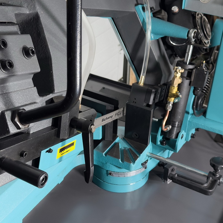 Ленточнопильный станок AURA LM-220G/380Фото 5422-15.jpg