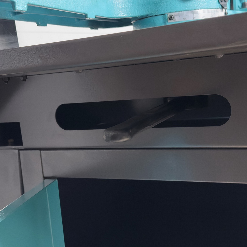 Ленточнопильный станок AURA LM-220G/380Фото 5422-17.jpg