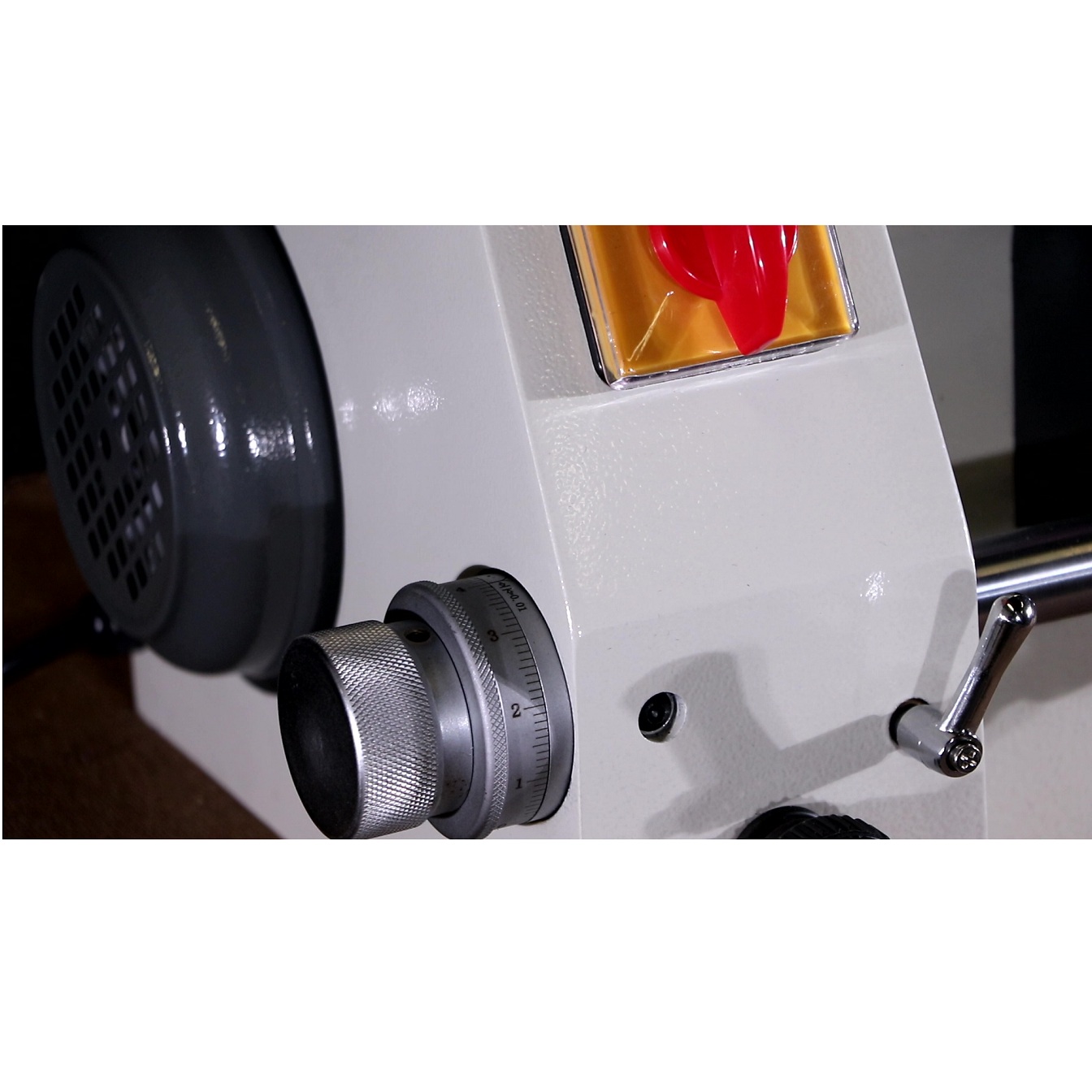 Универсальный заточной станок AURA ZM-U3Фото 5423-04.jpg