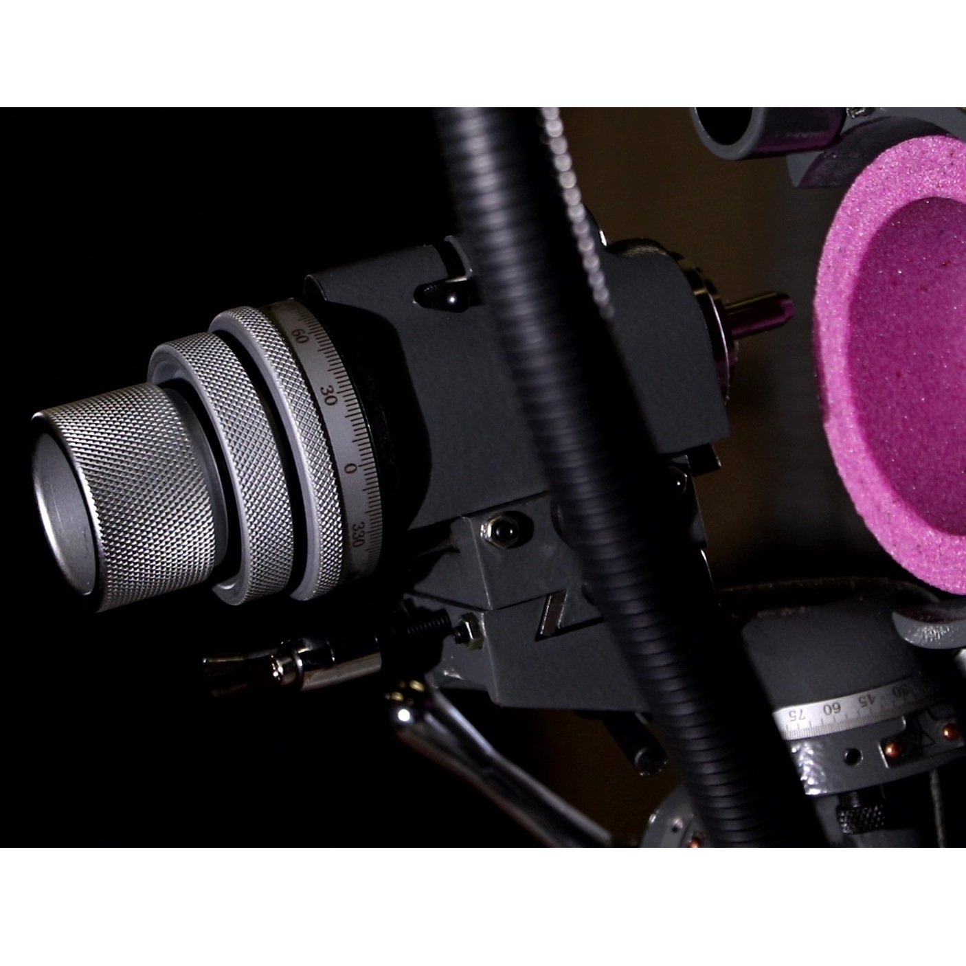 Универсальный заточной станок AURA ZM-U3Фото 5423-07.jpg