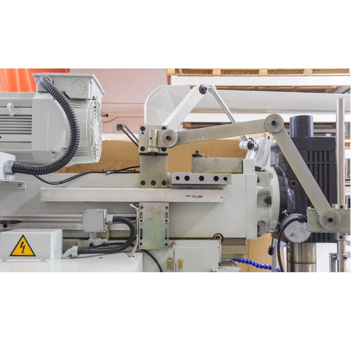 Фрезерно-инструментальный станок STALEX WFM 750 ServoФото 5498-09.jpg