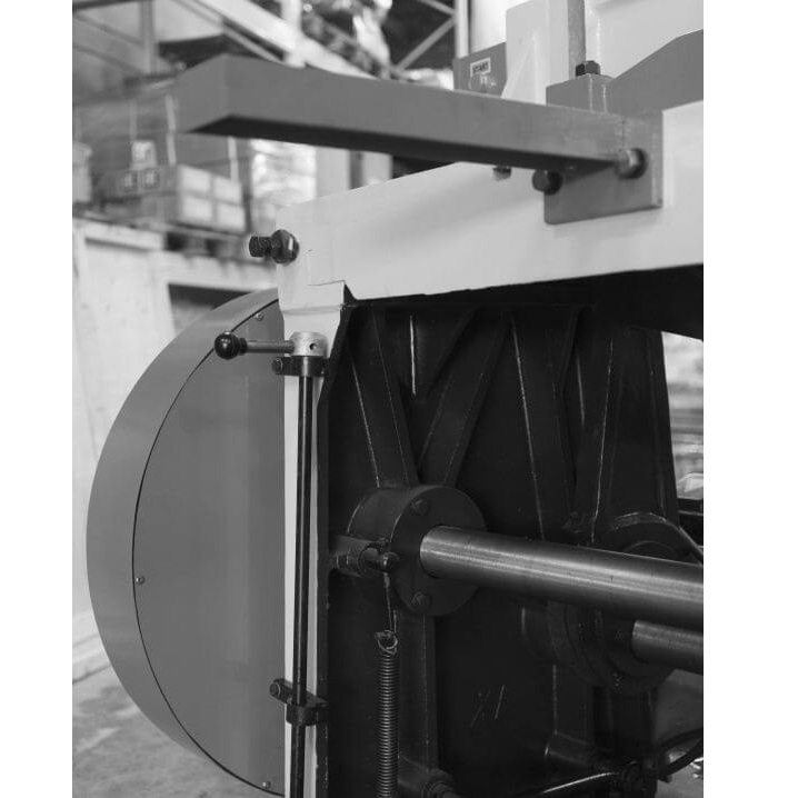 Электромеханическая гильотина STALEX Q11-4x2000Фото 5563-03.jpg