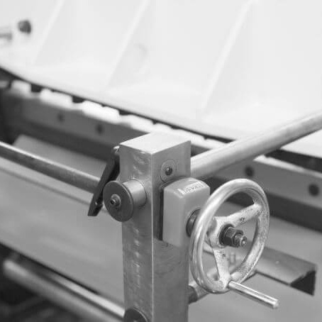 Электромеханическая гильотина STALEX Q11-4x2000Фото 5563-04.jpg