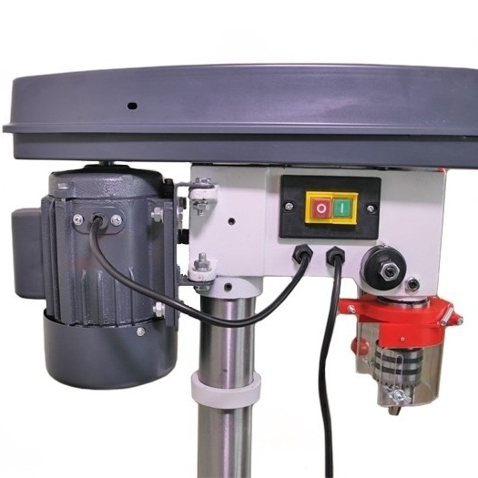 Настольный вертикально-сверлильный станок FABTEC B16 (220v)Фото 5858-04.jpg