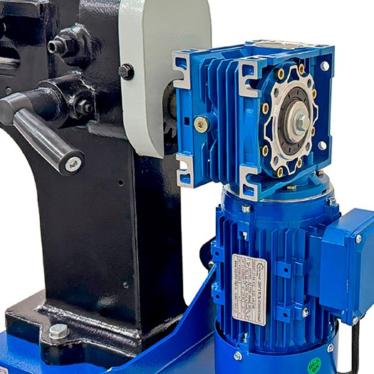 Электромеханическая зиговочная машина MU-12KФото 5889-02.jpg