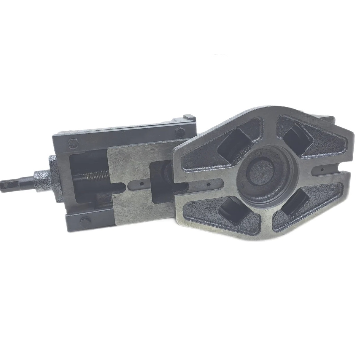 Тиски станочные поворотные TORNERI с закрытым винтом L губок 125 мм, серия QH125 041908Фото 6044-03.jpg