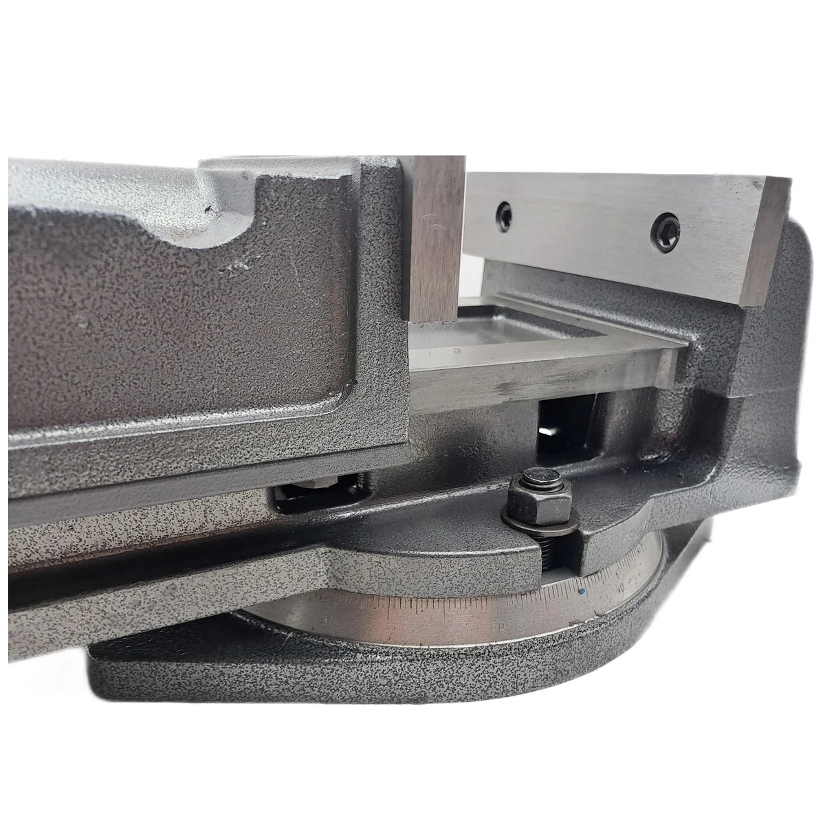 Тиски станочные TORNERI с закрытым винтом, поворотные, L губок 200 мм, серия QH200 045756Фото 6046-03.jpg