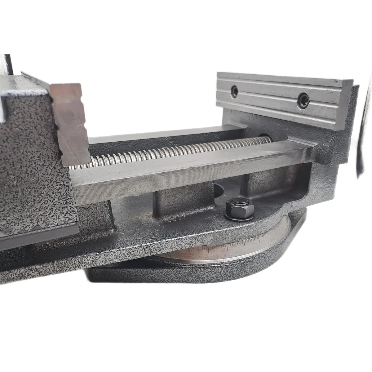 Тиски станочные TORNERI с открытым винтом, поворотные, L губок 200 мм, серия QB200 045769Фото 6049-04.jpg