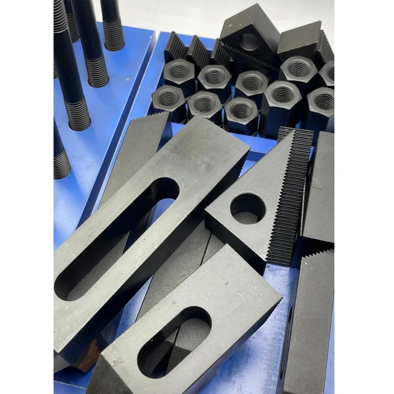 Набор станочного крепежа и прижимов из 58 предметов, Т-образный паз 24 мм, М22 TORNERI Т021814Фото 6120-02.jpg