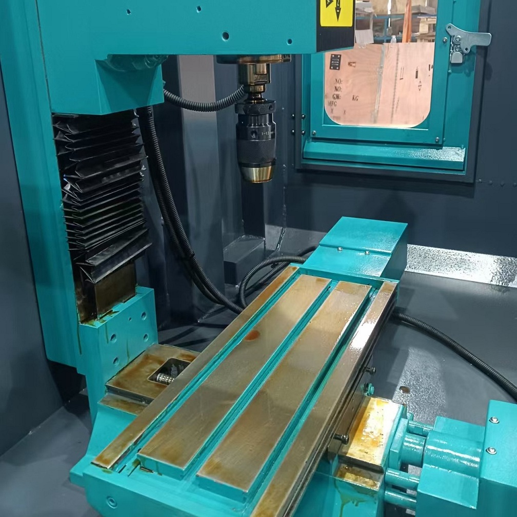 Фрезерный станок с ЧПУ AURA FM-20 CNCФото 6165-06.jpg