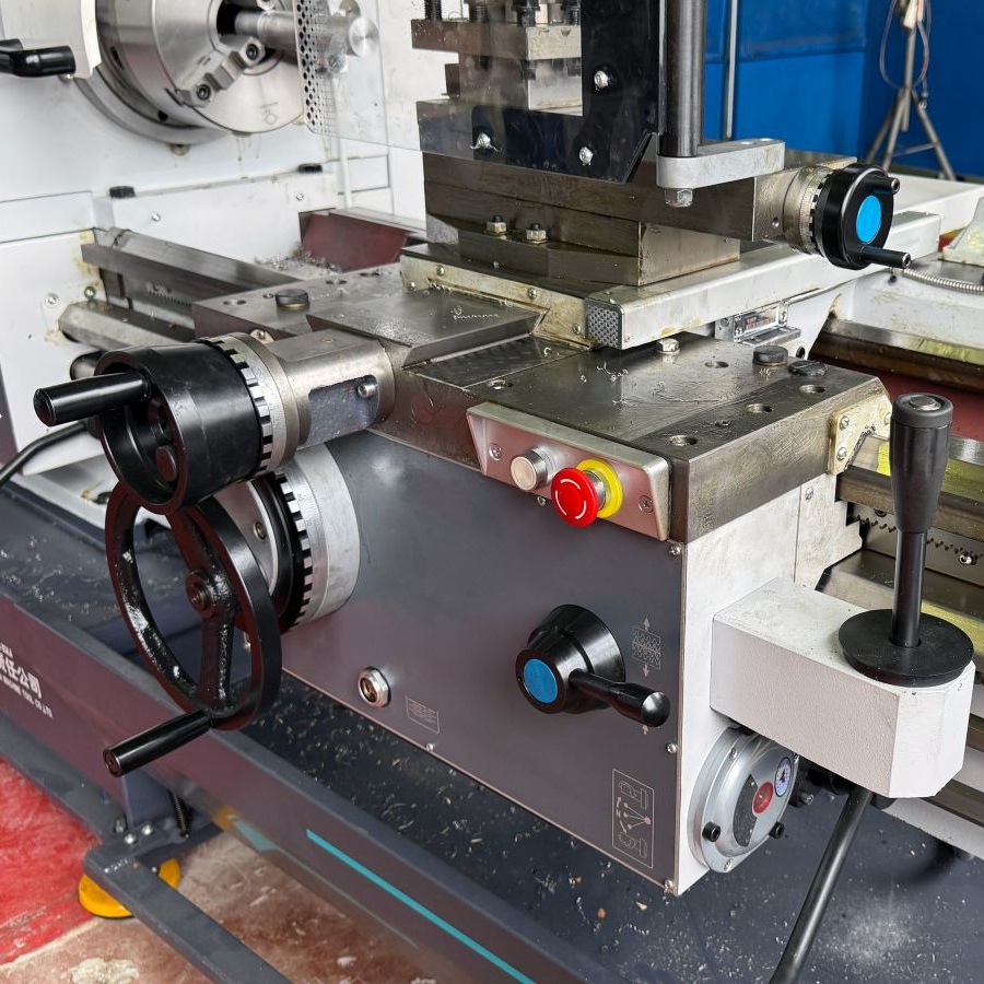 Токарно-винторезный станок DMTG CDS6250B/2000 с УЦИ (аналог токарного станка 16К25)Фото 6230-02.jpg