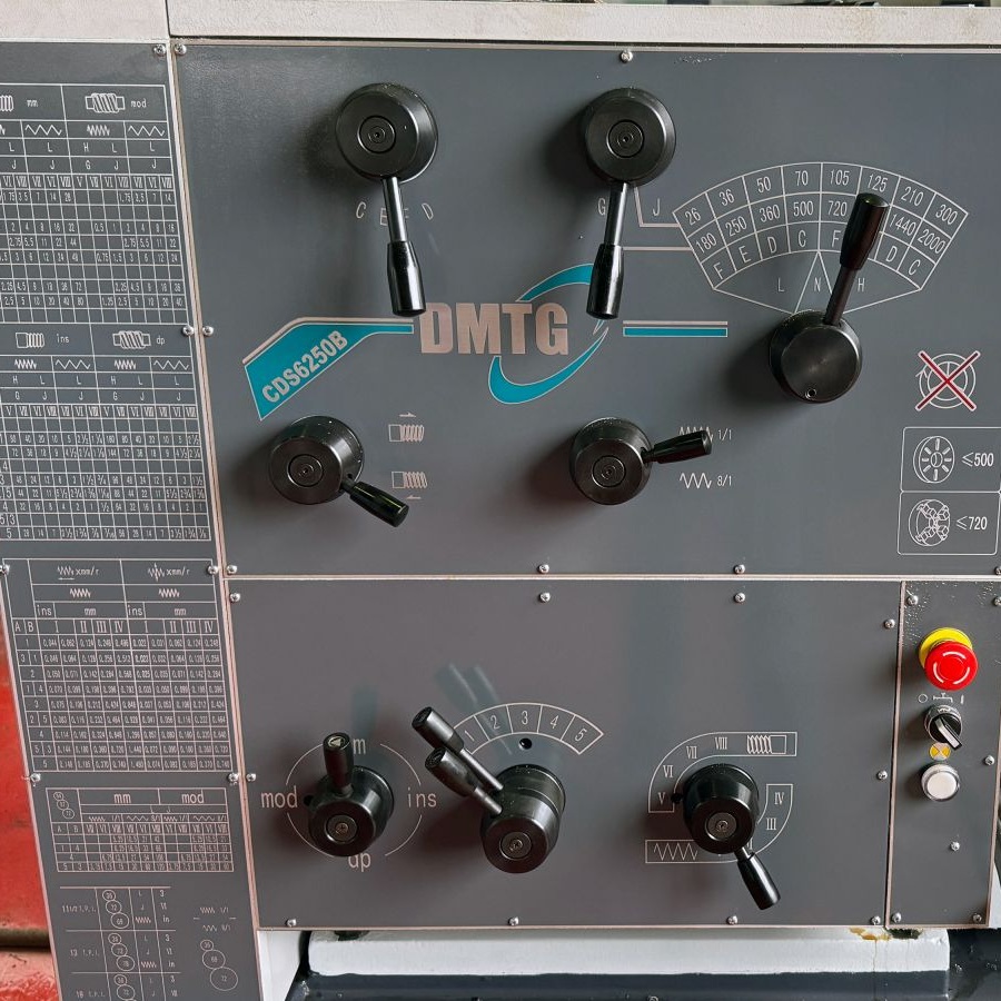 Токарно-винторезный станок DMTG CDS6250B/2000 с УЦИ (аналог токарного станка 16К25)Фото 6230-03.jpg