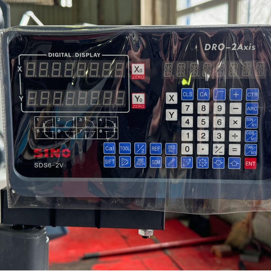 Токарно-винторезный станок DMTG CDS6250B/2000 с УЦИ (аналог токарного станка 16К25)Фото 6230-06.jpg