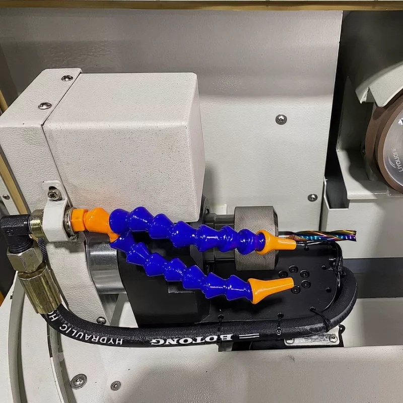 Четырехосевой заточной станок на цангах ER32 с ЧПУ IRONMAC TURBOФото 6242-04.jpg