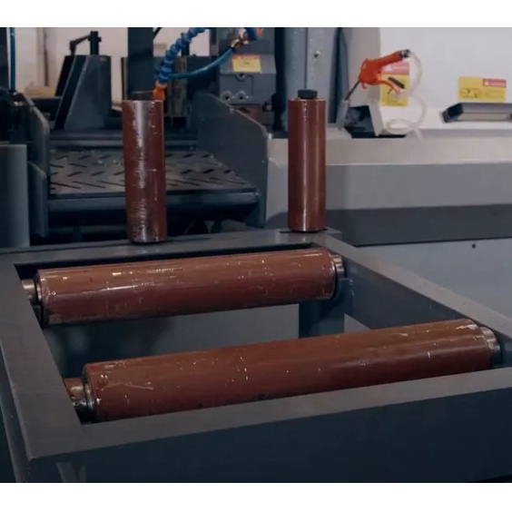 Автоматический ленточнопильный станок по металлу колонного типа IRONMAC CUT-330СHAФото 6642-04.jpg