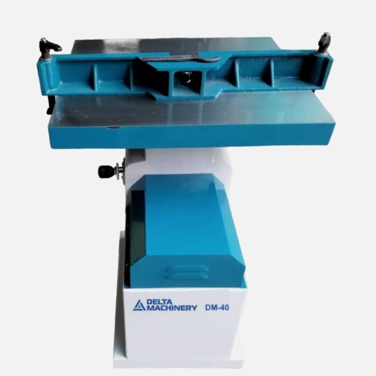 Фрезерный станок для концевого инструмента DELTAMACHINERY DM-40Фото 6767-02.jpg