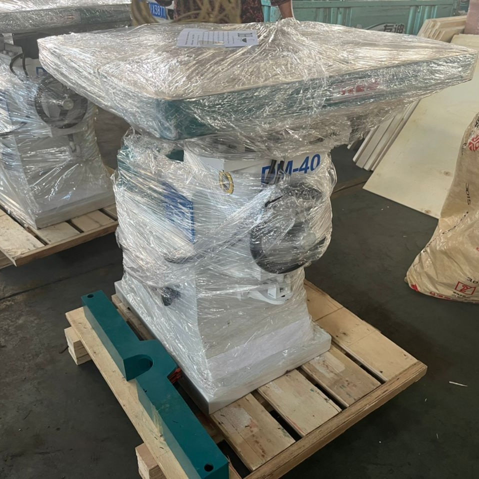 Фрезерный станок для концевого инструмента DELTAMACHINERY DM-40Фото 6767-08.jpg