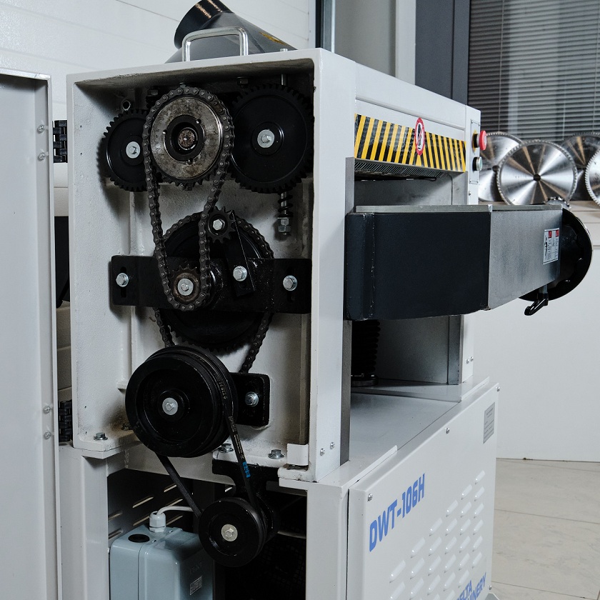 Рейсмусовый станок DELTAMACHINERY DWT-106HФото 6779-07.jpg