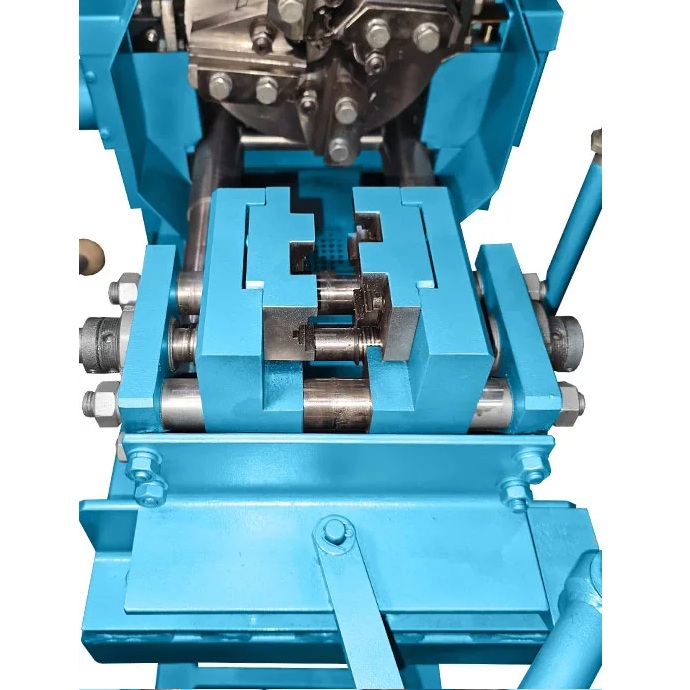 Резьбонарезной станок с ручной подачей МЗК-95У 220ВФото 6800-04.jpg