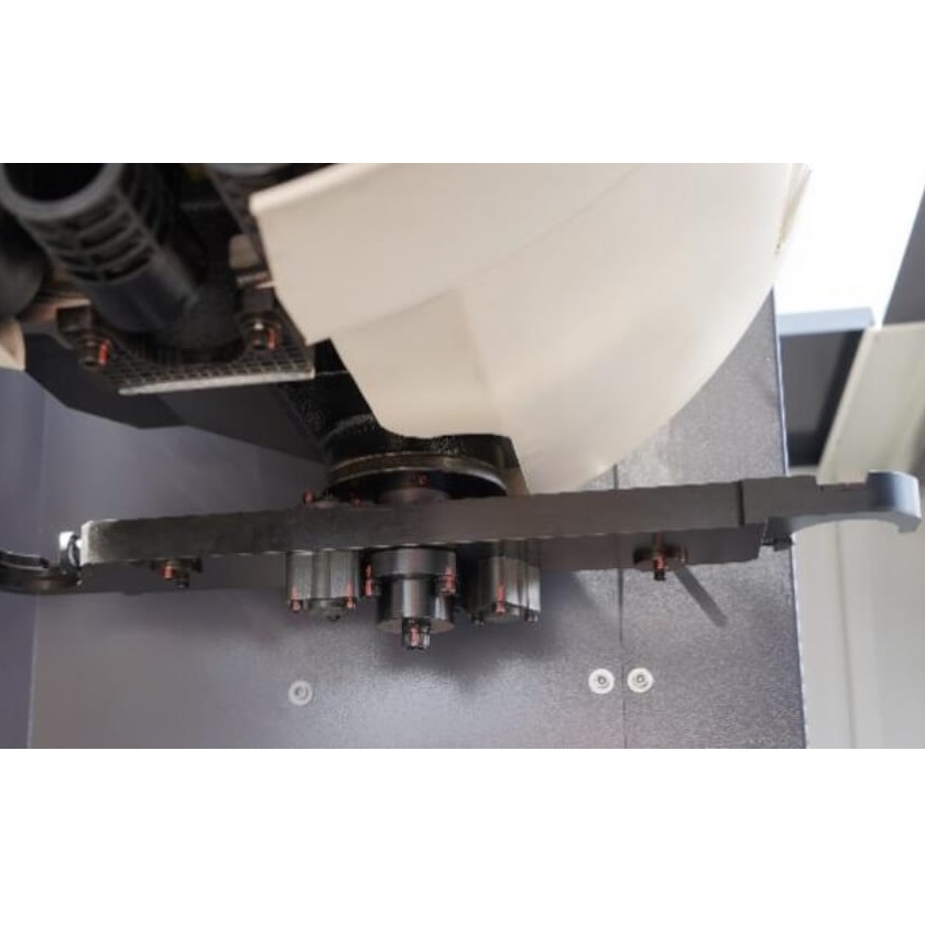 Вертикальный обрабатывающий центр с ЧПУ MILLMASTER VMM-1260 F4Фото 6815-09.jpg