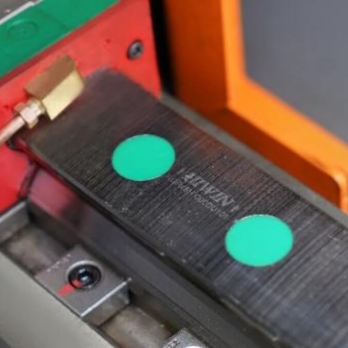 Вертикальный обрабатывающий центр с ЧПУ MILLMASTER VMM-1260 S4Фото 6816-11.jpg