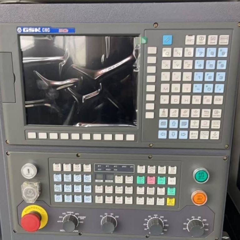 Вертикальный обрабатывающий центр с ЧПУ MILLMASTER VMM-830 G3Фото 6826-02.jpg