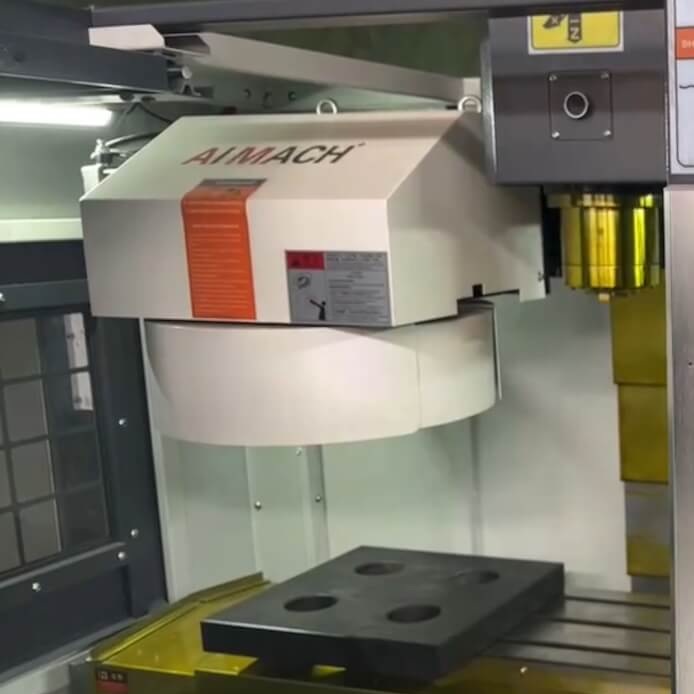 Вертикальный обрабатывающий центр с ЧПУ MILLMASTER VMM-830 G3Фото 6826-04.jpg