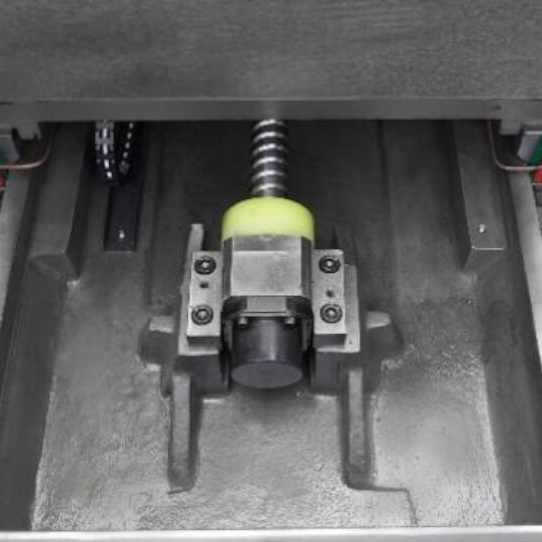 Вертикальный обрабатывающий центр с ЧПУ MILLMASTER VMM-830 G3Фото 6826-07.jpg