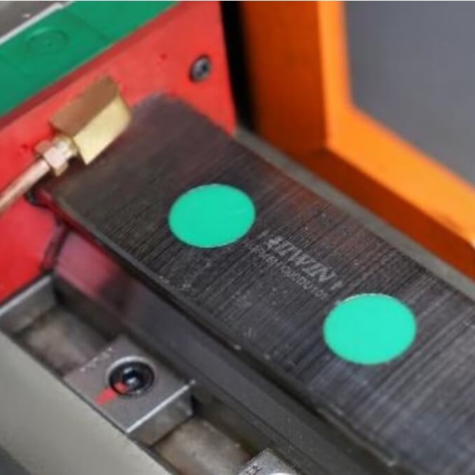 Вертикальный обрабатывающий центр с ЧПУ MILLMASTER VMM-830 G3Фото 6826-08.jpg