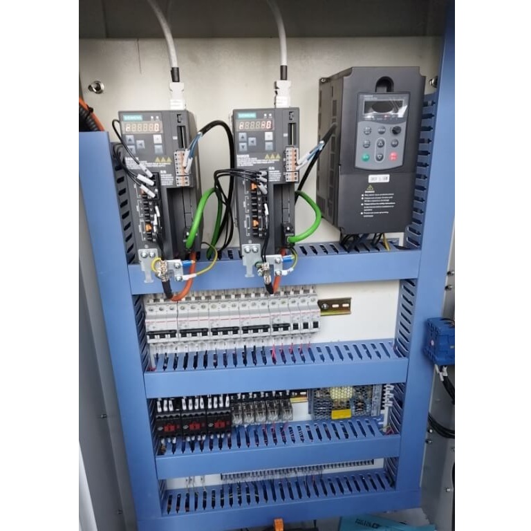 Токарный станок с ЧПУ METAL MASTER XNC 3675 SM6Фото 6838-06.jpg