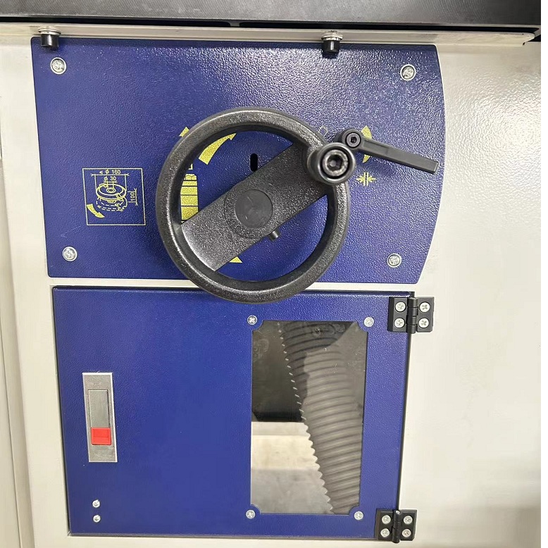 Комбинированный деревообрабатывающий станок DELTAMACHINERY COMBO DW-250 PROФото 6896-04.jpg