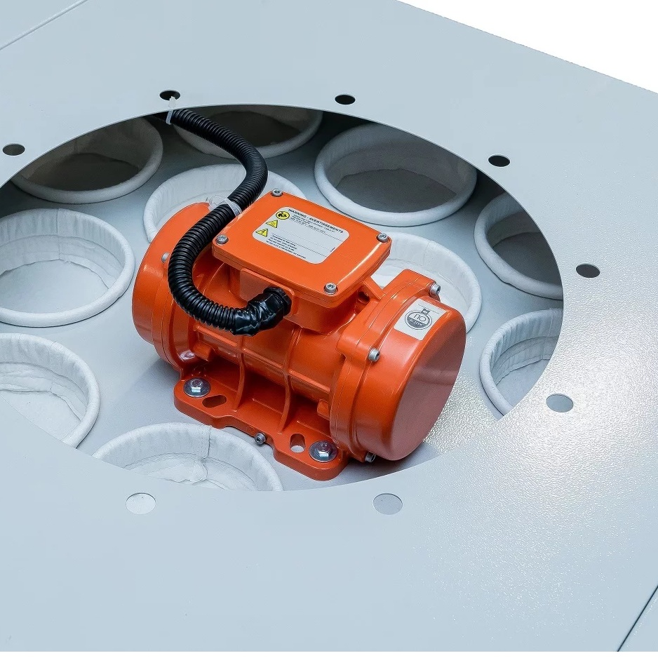 Пылеулавливающий агрегат AIRTECH AU-6VФото 6955-08.jpg