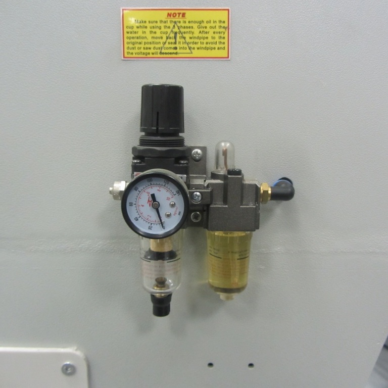 Копировально-фрезерный станок с верхним расположением шпинделя WoodTec MX 5068Фото 7045-08.jpg