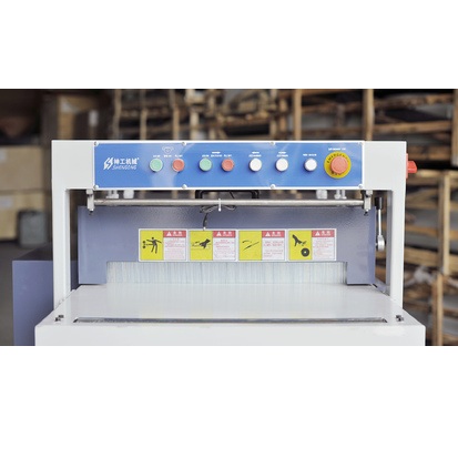 Кромкообрезной многопильный станок MJ141-0650Фото 7055-04.jpg