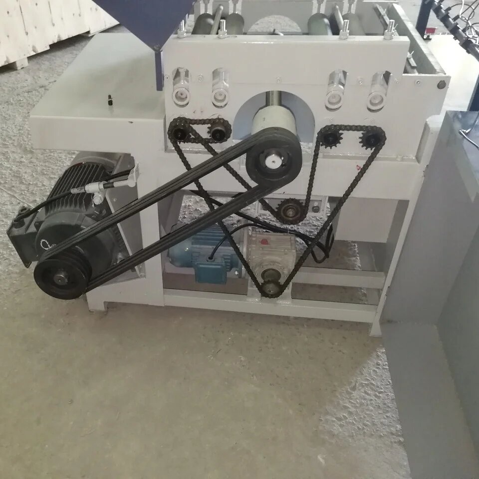 Кромкообрезной многопильный станок MJ141-0650Фото 7055-08.jpg