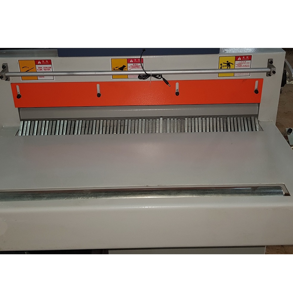 Кромкообрезной многопильный станок MJ141-0780Фото 7058-06.jpg