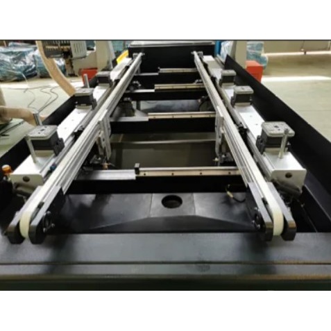 Обрабатывающий центр с ЧПУ DELTAMACHINERY DoorlinkФото 7059-06.jpg