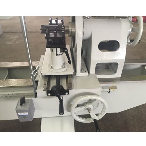 Токарный станок по дереву с копировальным устройством WoodTec L 1450Фото 7066-05.jpg