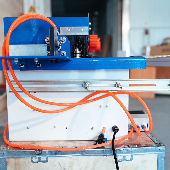 Кромкооблицовочный станок DELTAMACHINERY DM-107 PROФото 7072-05.jpg