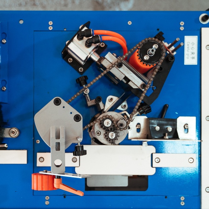 Кромкооблицовочный станок DELTAMACHINERY DM-107 PROФото 7072-07.jpg