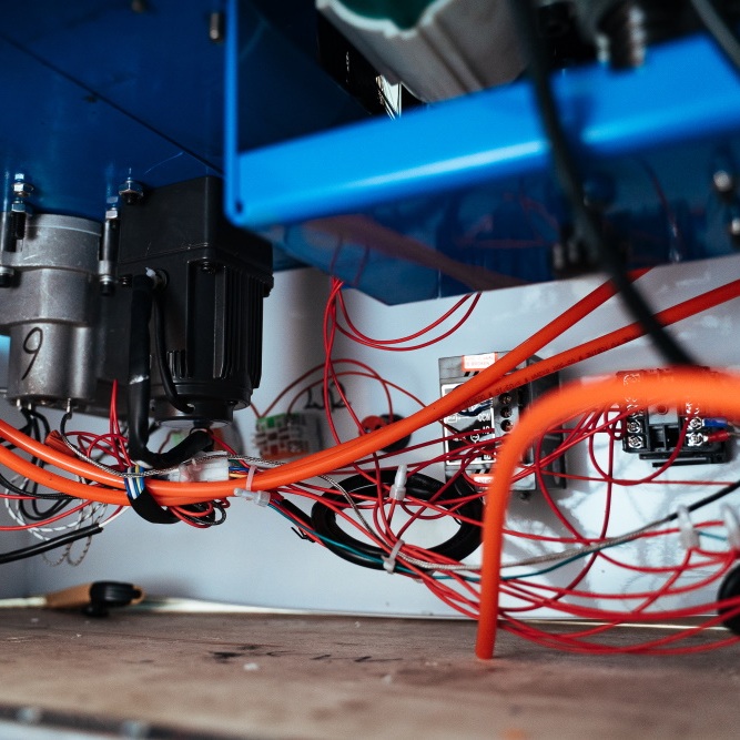 Кромкооблицовочный станок DELTAMACHINERY DM-107 PROФото 7072-09.jpg