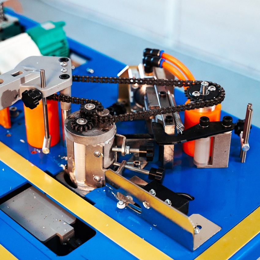 Кромкооблицовочный станок DELTAMACHINERY DM-110Фото 7073-02.jpg