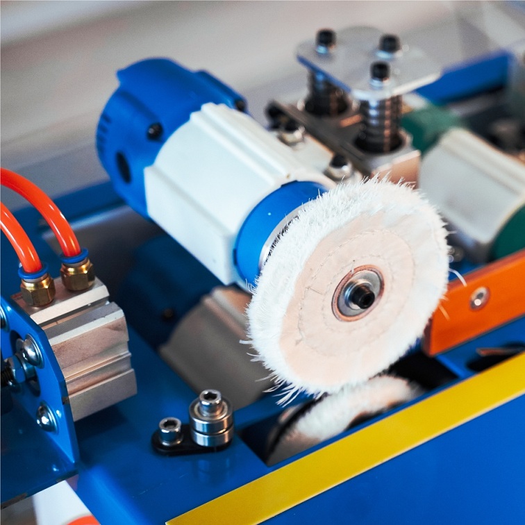 Кромкооблицовочный станок DELTAMACHINERY DM-110Фото 7073-05.jpg