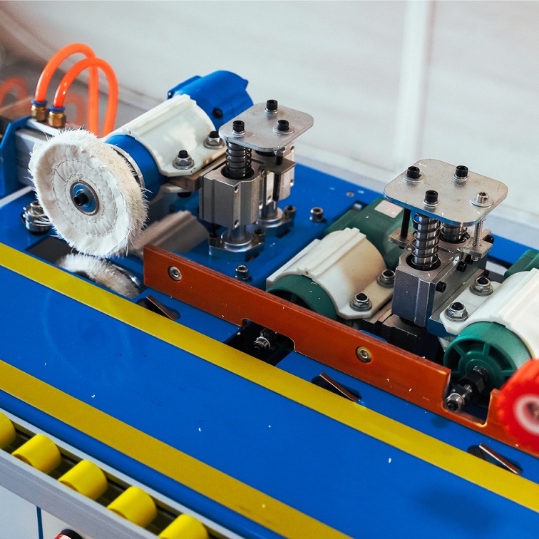 Кромкооблицовочный станок DELTAMACHINERY DM-110Фото 7073-07.jpg