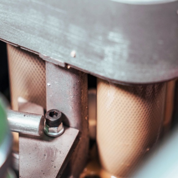 Кромкооблицовочный станок DELTAMACHINERY DM-120Фото 7082-05.jpg