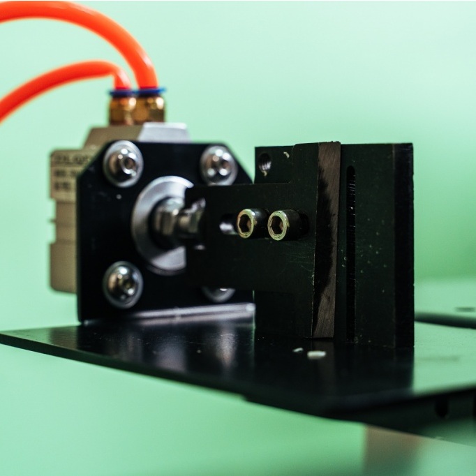 Кромкооблицовочный станок DELTAMACHINERY DM-120Фото 7082-06.jpg