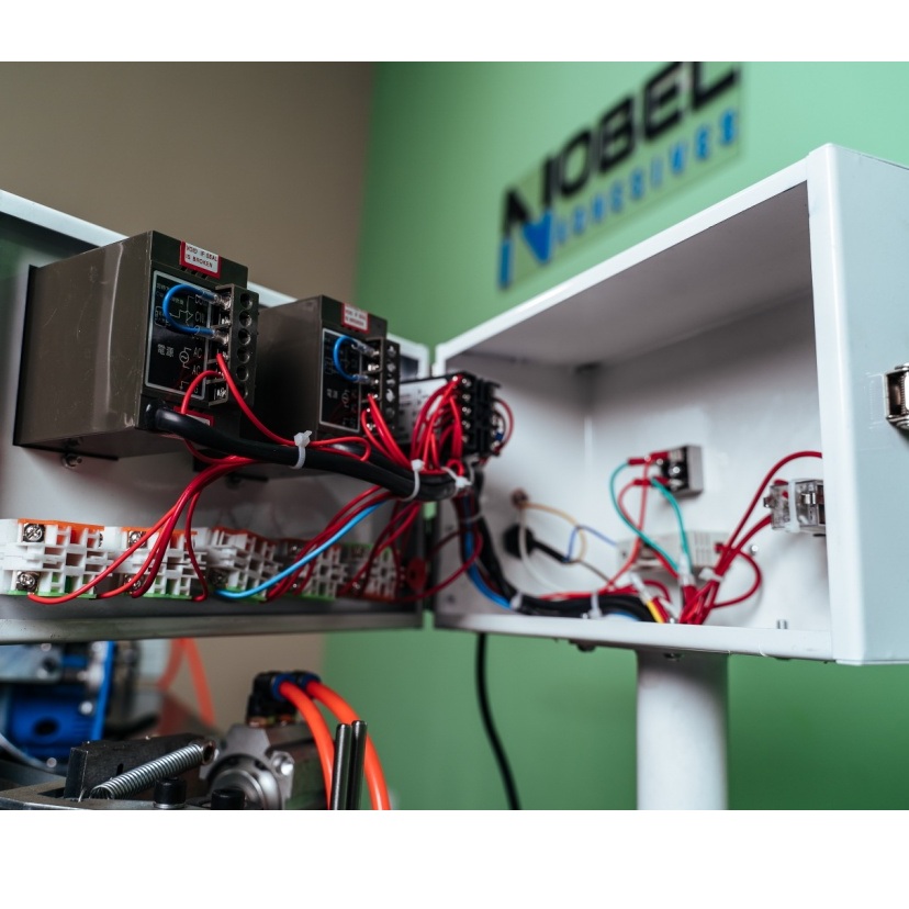 Кромкооблицовочный станок DELTAMACHINERY DM-120Фото 7082-12.jpg