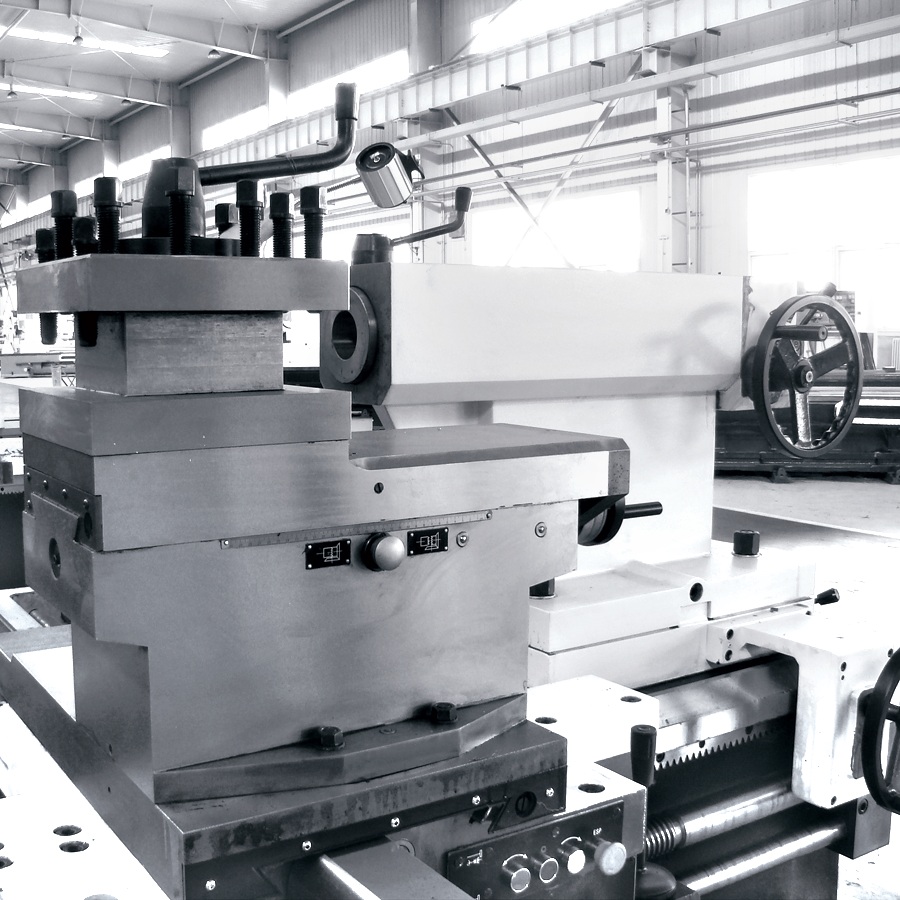 Универсальный токарный станок по металлу DMTG CW61140M/4000Фото 7089-03.jpg